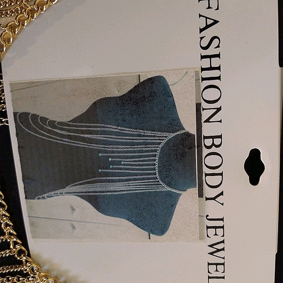 Fashion statement - Picture 2 of 2